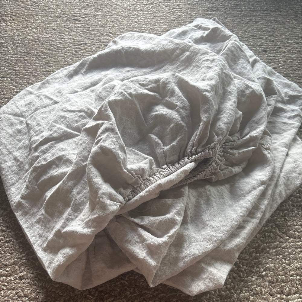 Parachute linen queen fitted sheet